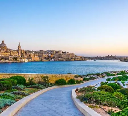 1br On The Tigne Waterfront With Terrace By 360 Estates Appartement Sliema