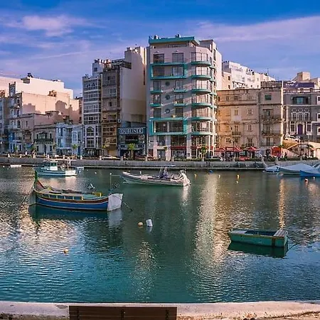 1br On The Tigne Waterfront With Terrace By 360 Estates Sliema