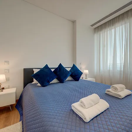 1br On The Tigne Waterfront With Terrace By 360 Estates * Sliema