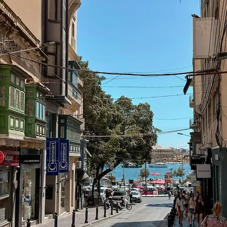 1br On The Tigne Waterfront With Terrace By 360 Estates * Sliema