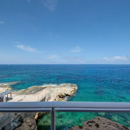 1br On The Tigne Waterfront With Terrace By 360 Estates Sliema