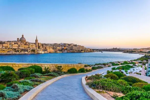 1br On The Tigne Waterfront With Terrace By 360 Estates Appartamento Sliema