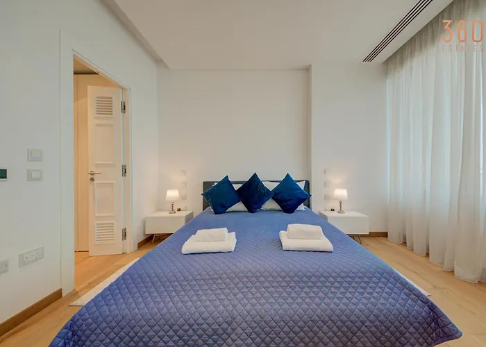 1br On The Tigne Waterfront With Terrace By 360 Estates Appartamento Sliema