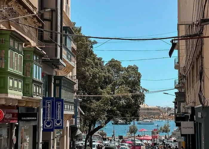 1br On The Tigne Waterfront With Terrace By 360 Estates * Sliema